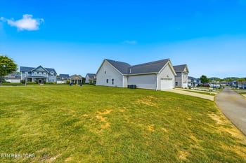 114 Hackberry St, Oak Ridge, TN 37830