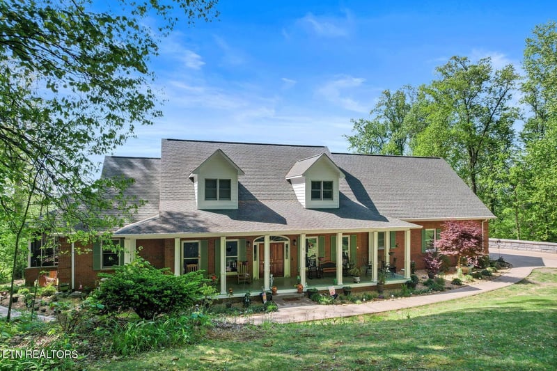 114 Hidden Brook Dr, Sweetwater, TN 37874