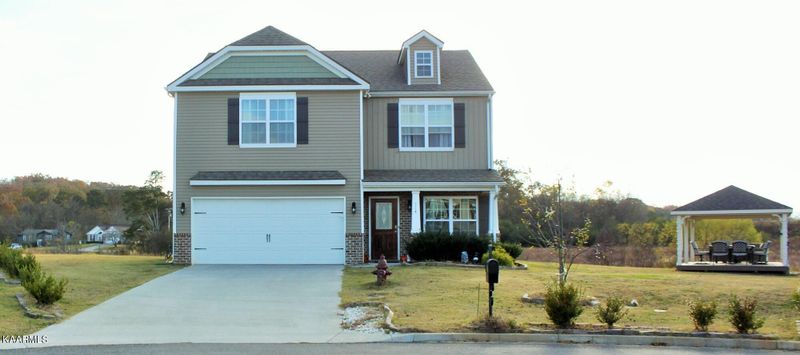 114 Lilly Ln, Lenoir City, TN 37772
