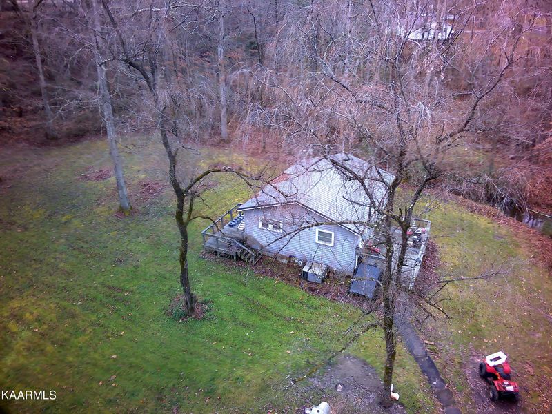 114 Millcreek Rd, Sunbright, TN 37872