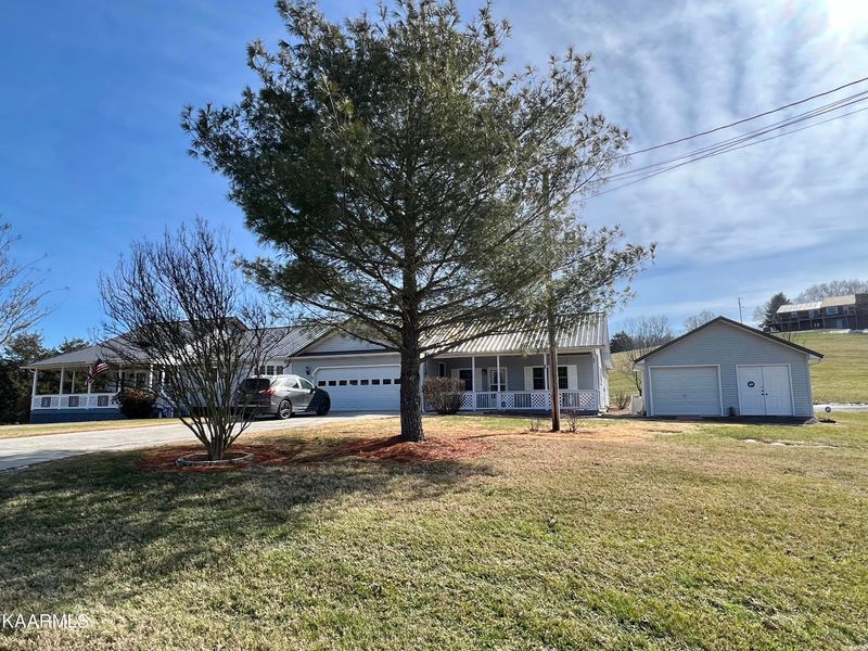 114 Mimosa Ln, Lafollette, TN 37766