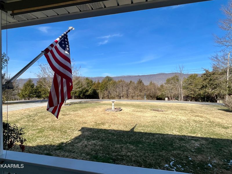 114 Mimosa Ln, Lafollette, TN 37766