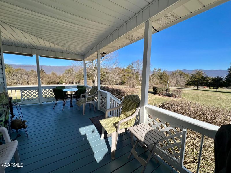 114 Mimosa Ln, Lafollette, TN 37766