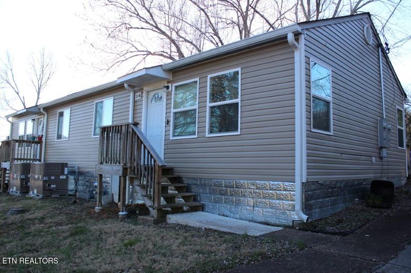 114 N Jefferson Cir, Oak Ridge, TN 37830