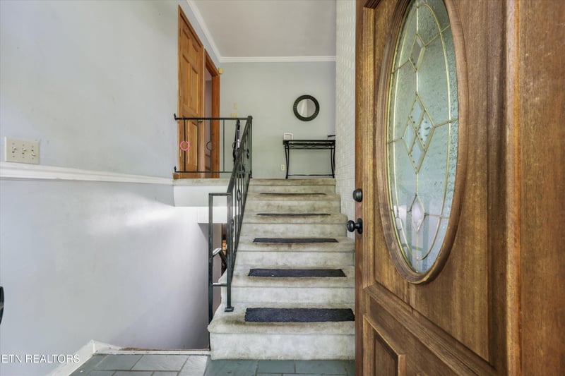 114 Nebraska Ave, Oak Ridge, TN 37830