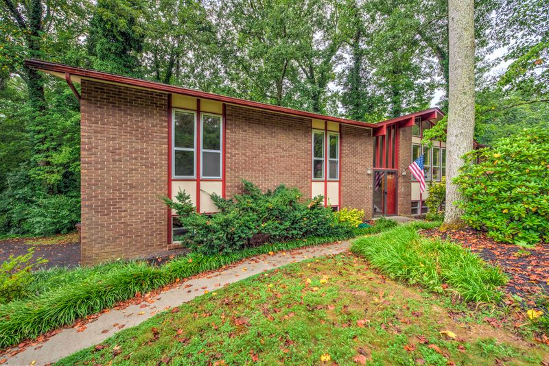 114 Norway Ln, Oak Ridge, TN 37830