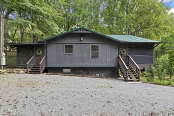 114 Pam Ln, Townsend, TN 37882