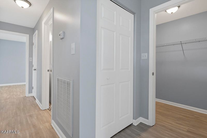 114 Park Ln, Oak Ridge, TN 37830
