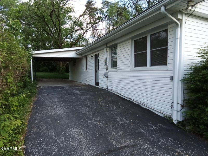 114 Pratt Ln, Oak Ridge, TN 37830