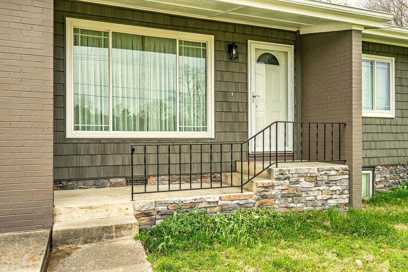 114 Regent Cir, Oak Ridge, TN 37830