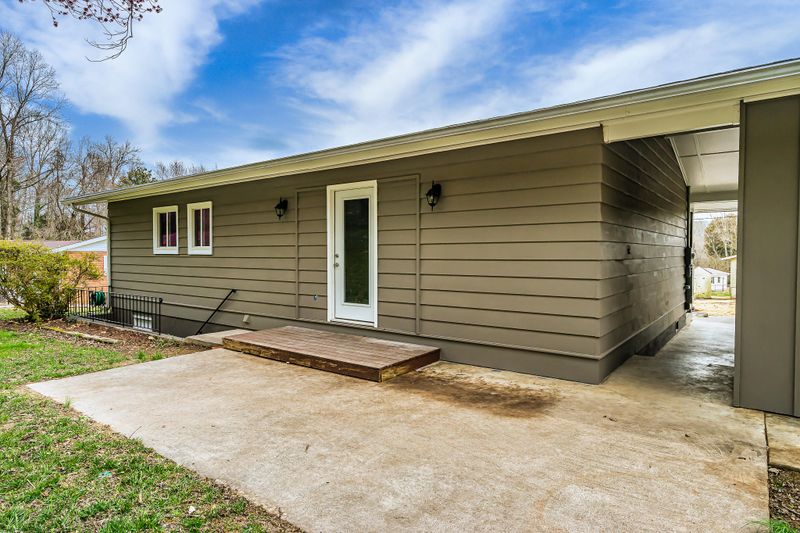 114 Regent Cir, Oak Ridge, TN 37830
