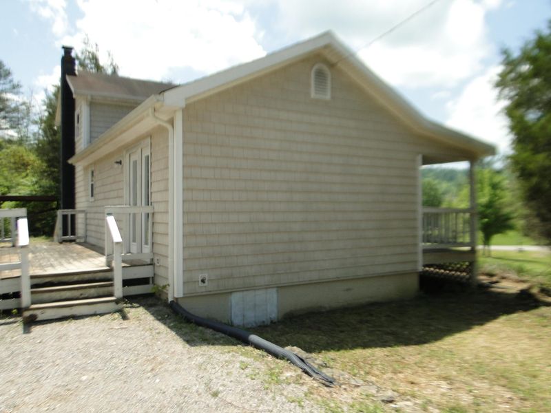 114 Rose Dr, Maynardville, TN 37807