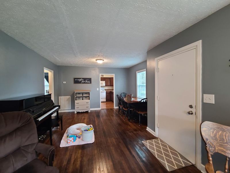 114 Salem Rd, Oak Ridge, TN 37830