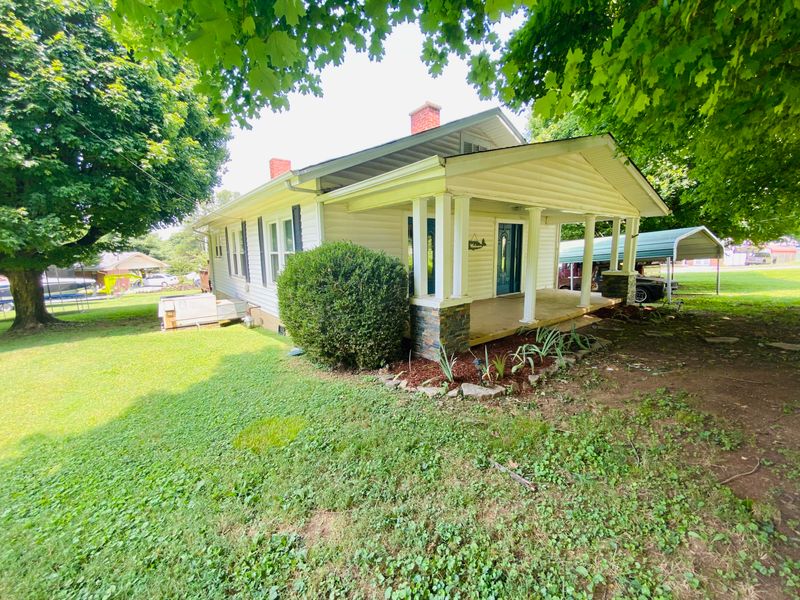114 Sharp Rd, Athens, TN 37303