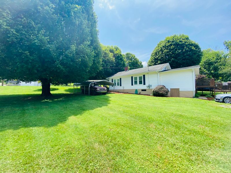 114 Sharp Rd, Athens, TN 37303