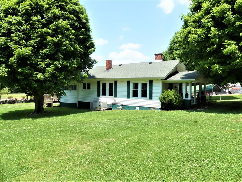 114 Sharp Road Rd, Athens, TN 37303