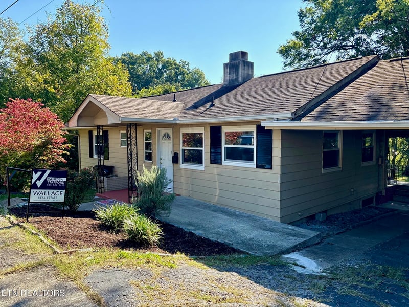 114 Townsend Rd, Oak Ridge, TN 37830