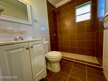 114 Townsend Rd, Oak Ridge, TN 37830