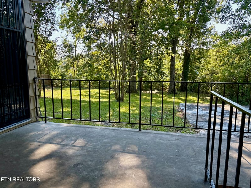 114 Townsend Rd, Oak Ridge, TN 37830