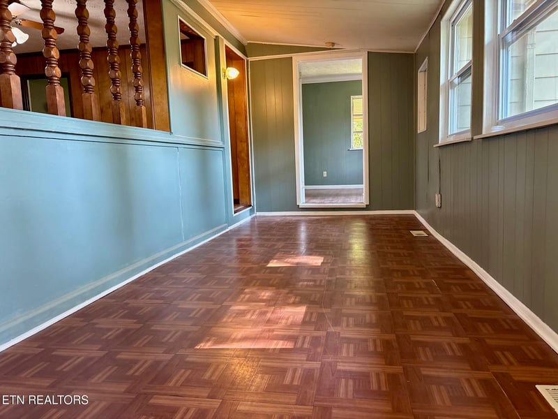 114 Townsend Rd, Oak Ridge, TN 37830
