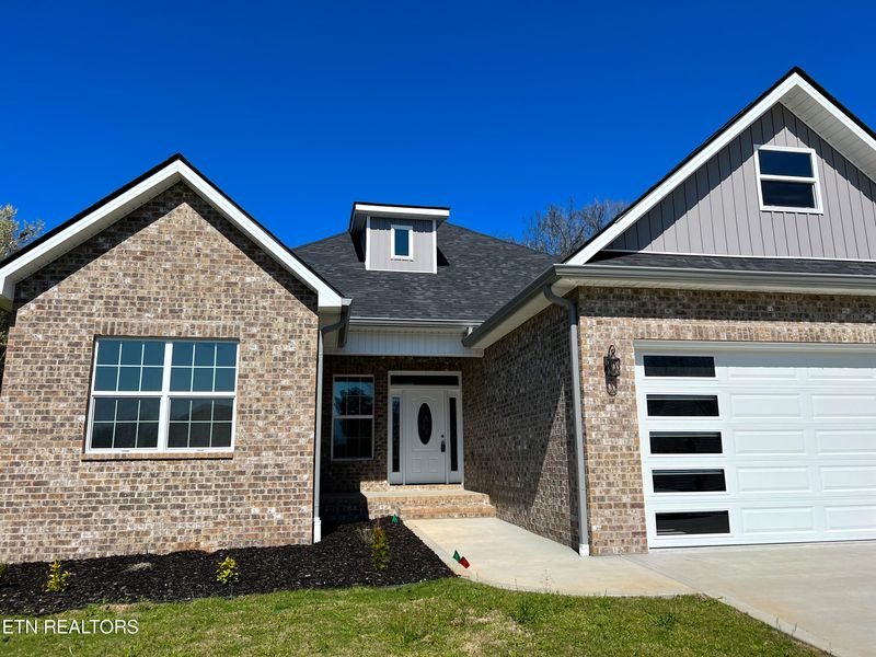 114 Tsuhdatsi Way, Loudon, TN 37774
