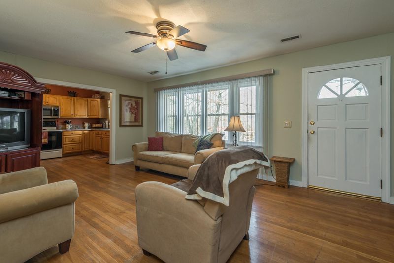 114 Turner Dr, Harriman, TN 37748
