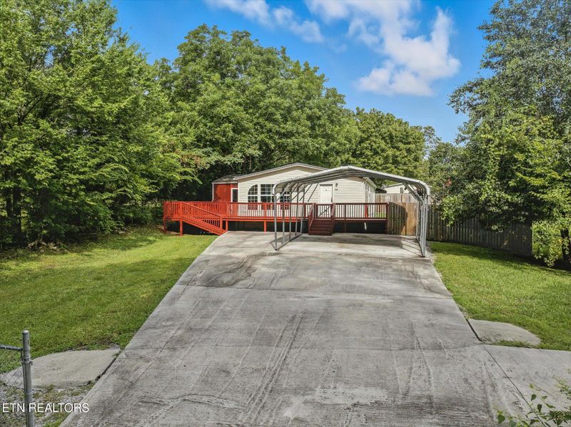 114 Washington Ave, Etowah, TN 37331