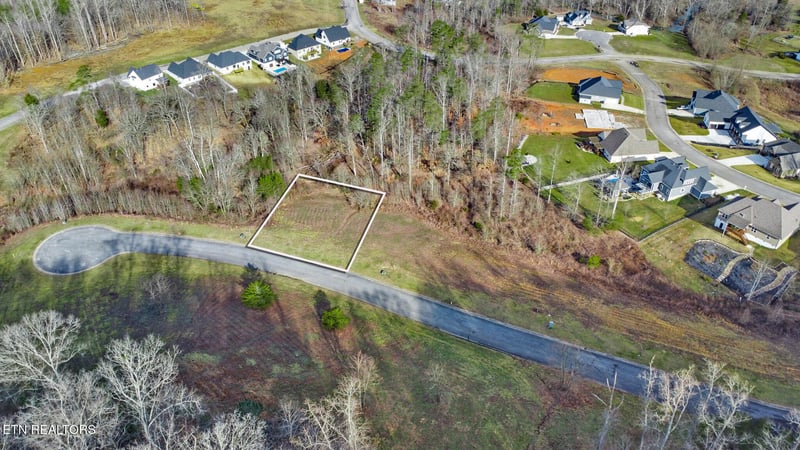 114 Willow Oak Dr, Oak Ridge, TN 37830