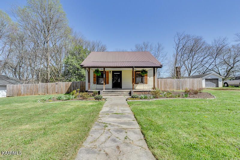 1140 Baker Ave, Knoxville, TN 37920