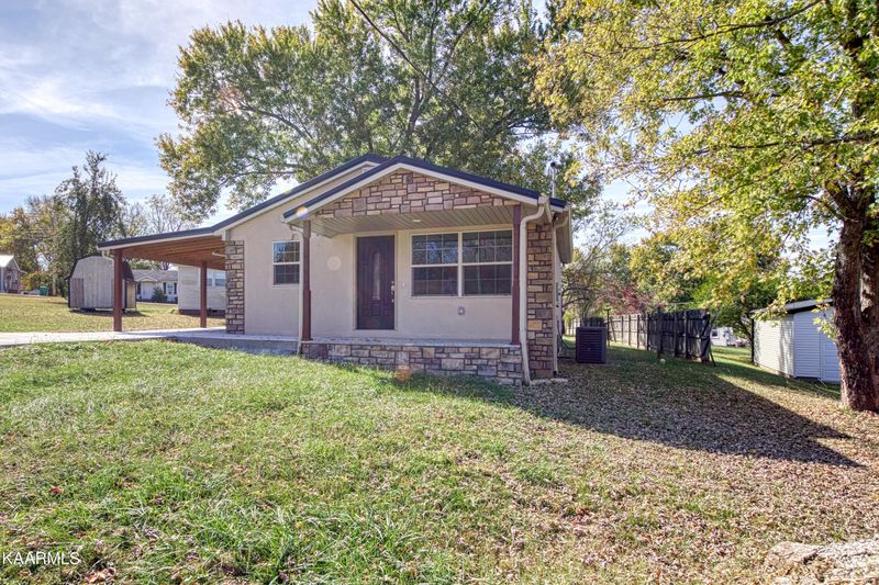 1140 Harrell St, Morristown, TN 37814