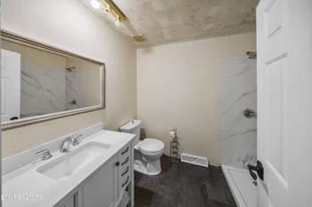 1140 Lovell View Dr, Knoxville, TN 37932