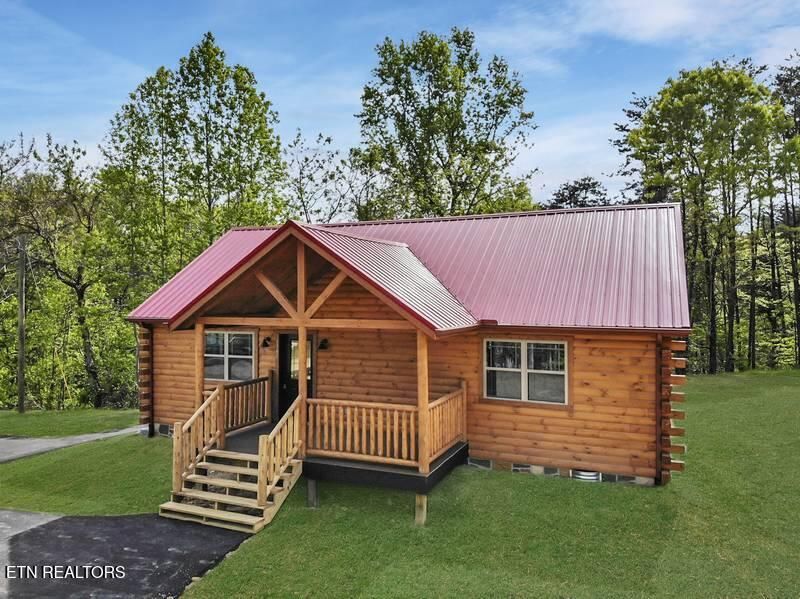 1140 Pinyon Cir, Pigeon Forge, TN 37863