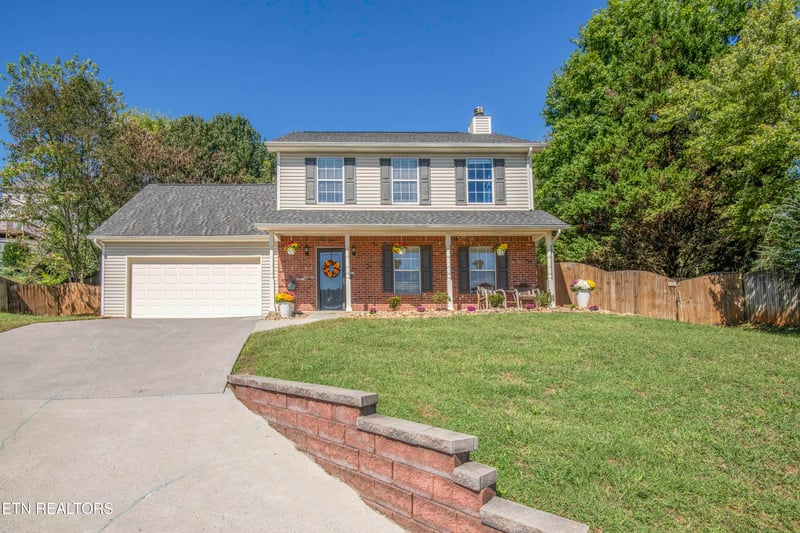 11407 Hunters Run Ln, Knoxville, TN 37932