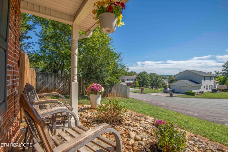 11407 Hunters Run Ln, Knoxville, TN 37932