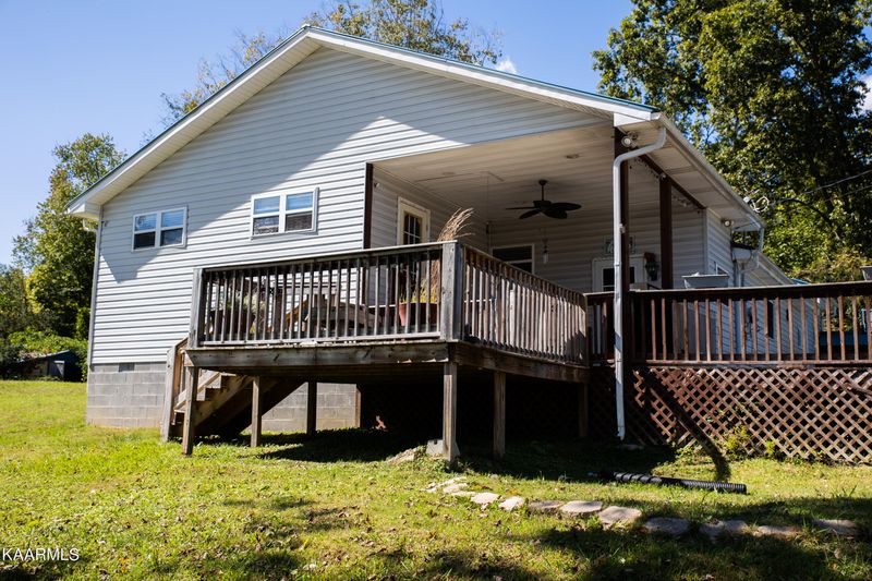 1141 Gallaher Rd, Kingston, TN 37763