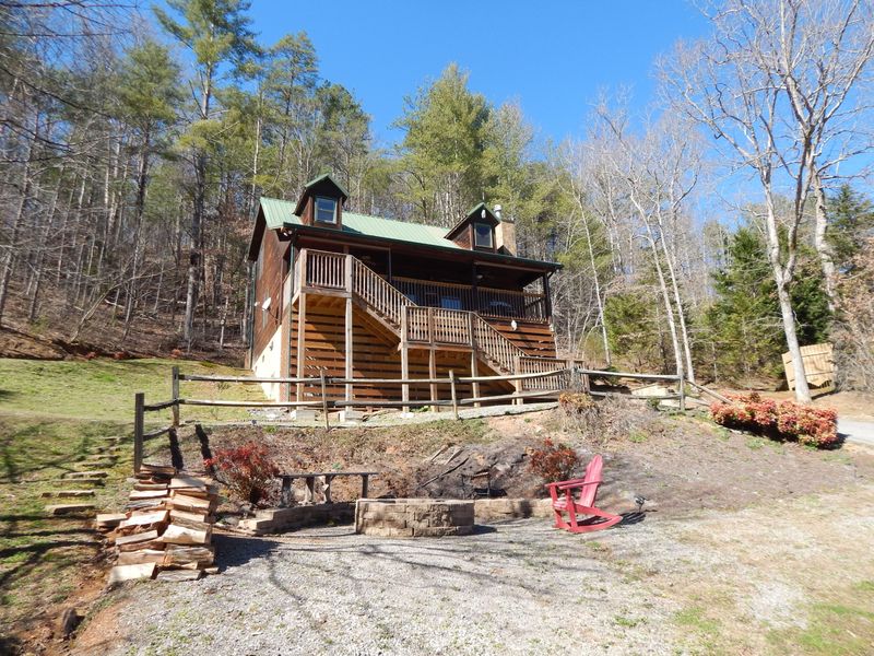 1141 Laurel Rd, Townsend, TN 37882