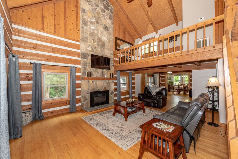 1142 Mildred Dr, Alcoa, TN 37701