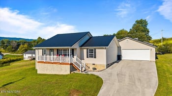 1143 Earnhart, Lafollette, TN 37766