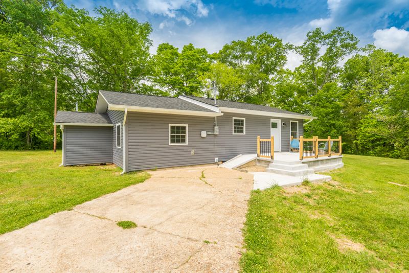 1143 Gallaher Rd, Kingston, TN 37763
