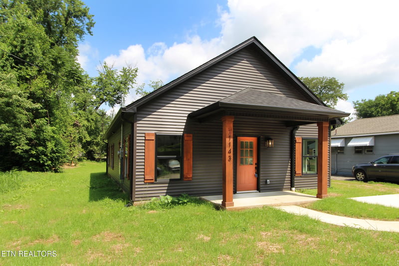 1143 Massachusetts Ave, Knoxville, TN 37921