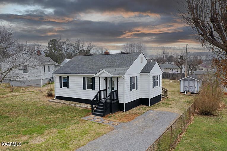 1144 Huffland Dr, Loudon, TN 37774
