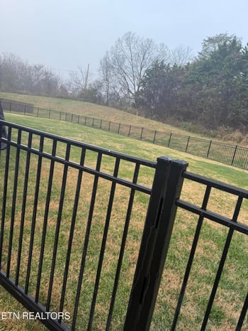 1144 Linford Cir, Alcoa, TN 37701