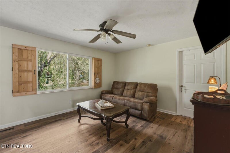 1144 Rocky Springs Rd, Madisonville, TN 37354