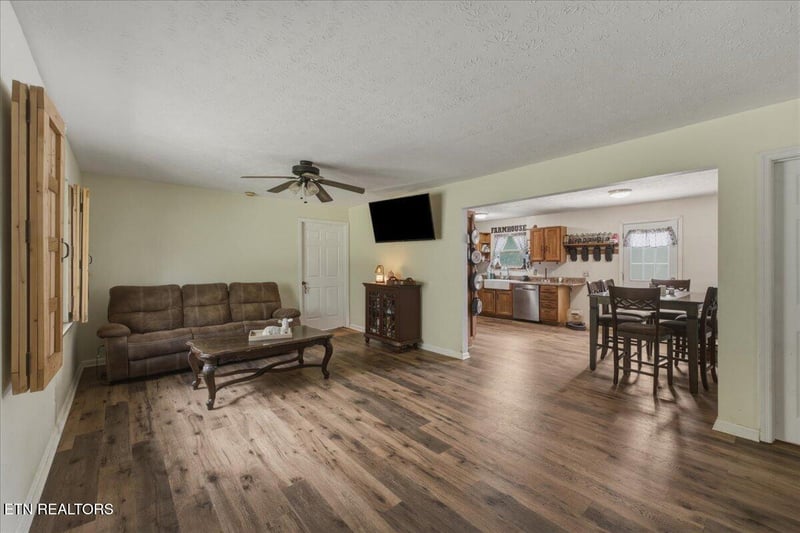 1144 Rocky Springs Rd, Madisonville, TN 37354