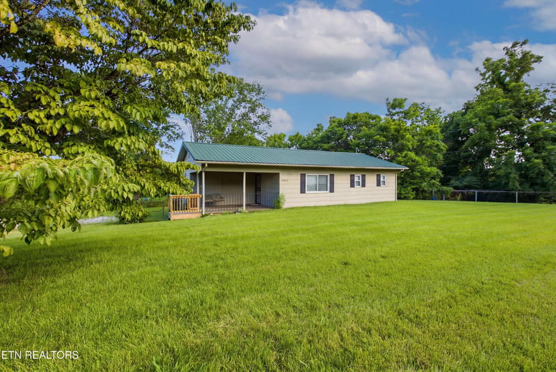 11442 Snyder Rd, Knoxville, TN 37932
