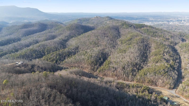1145 Little Cove Rd, Sevierville, TN 37862