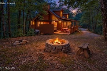 1145 Ski View Ln, Sevierville, TN 37876
