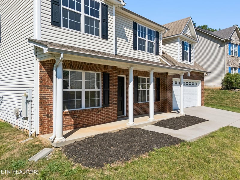 1145 Snyder Ridge Ln, Knoxville, TN 37932