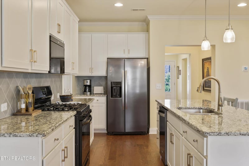 1146 Beech Tree Cv, Maryville, TN 37801