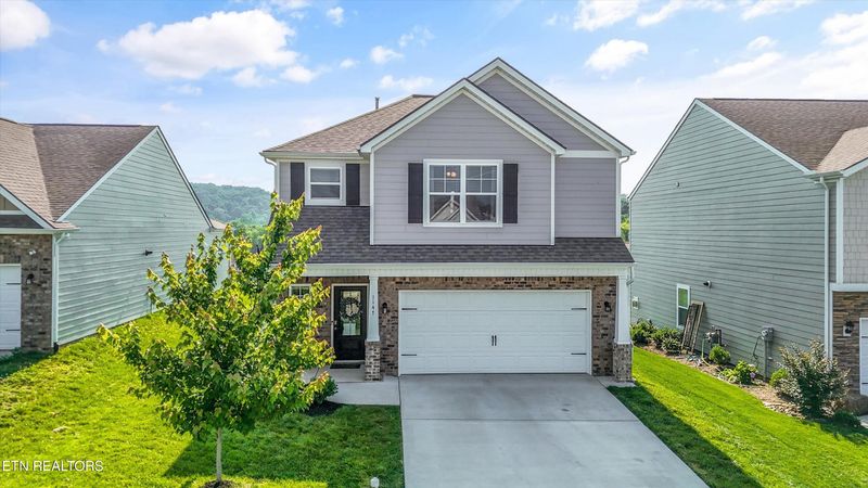 1147 Stone Creek Dr, Loudon, TN 37774